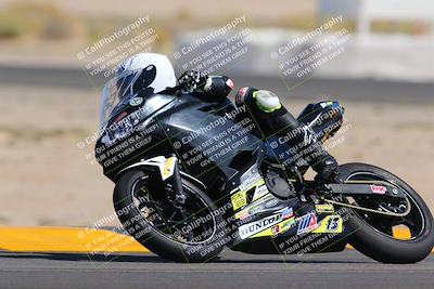 media/Oct-08-2022-SoCal Trackdays (Sat) [[1fc3beec89]]/Turn 16 (125pm)/